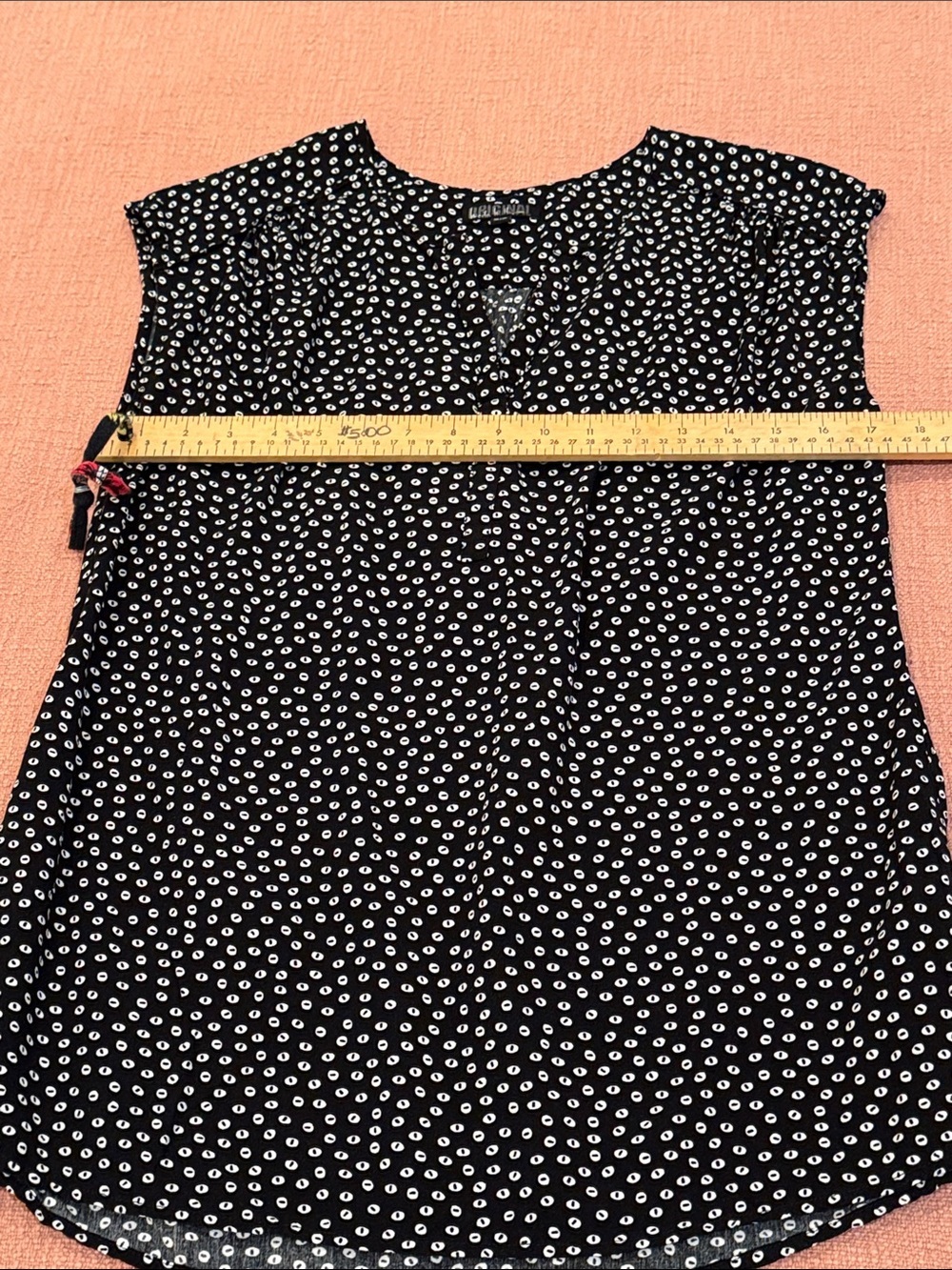 Nicole Miller med wm’s Black Blouse with White Dot Print - Picture 4 of 10